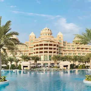 Raffles The Palm منتجع